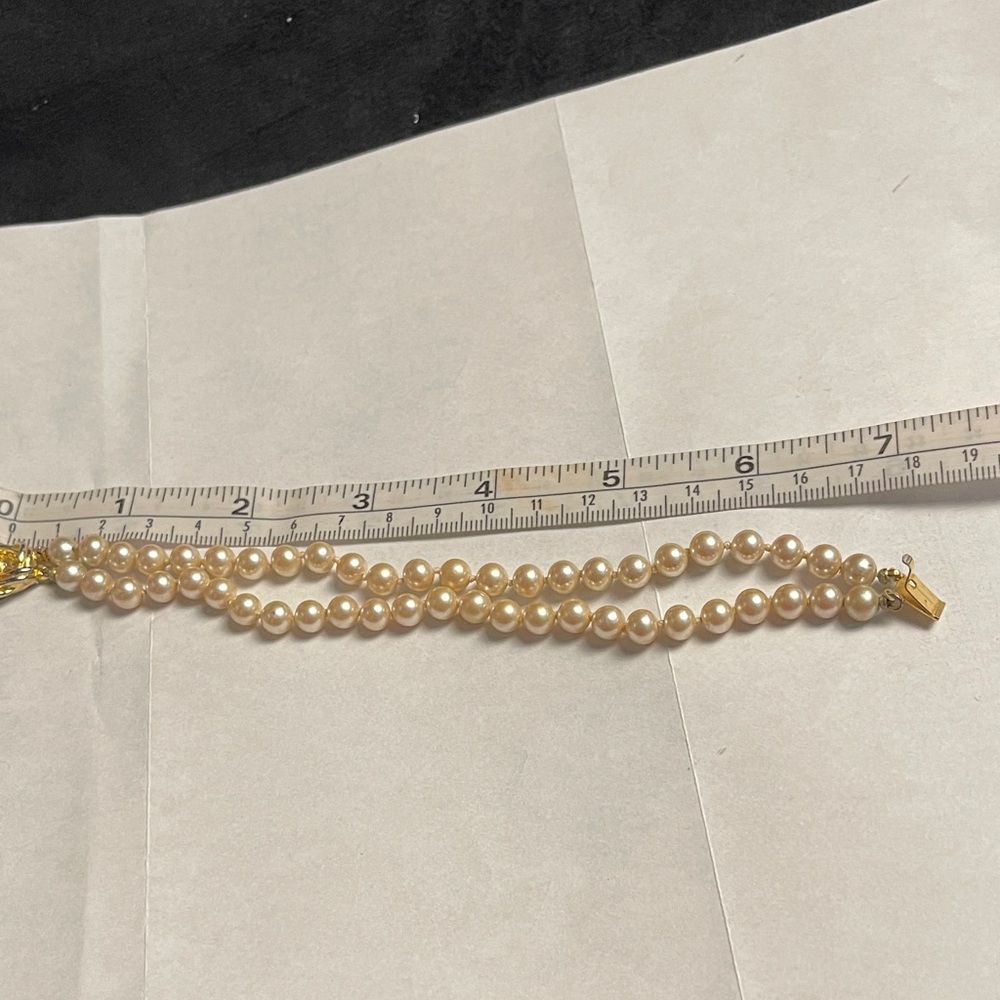 Elegant Pearl Bracelet